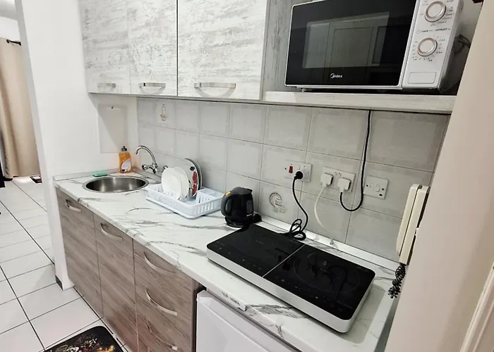 Lovely Paceville D Apartment